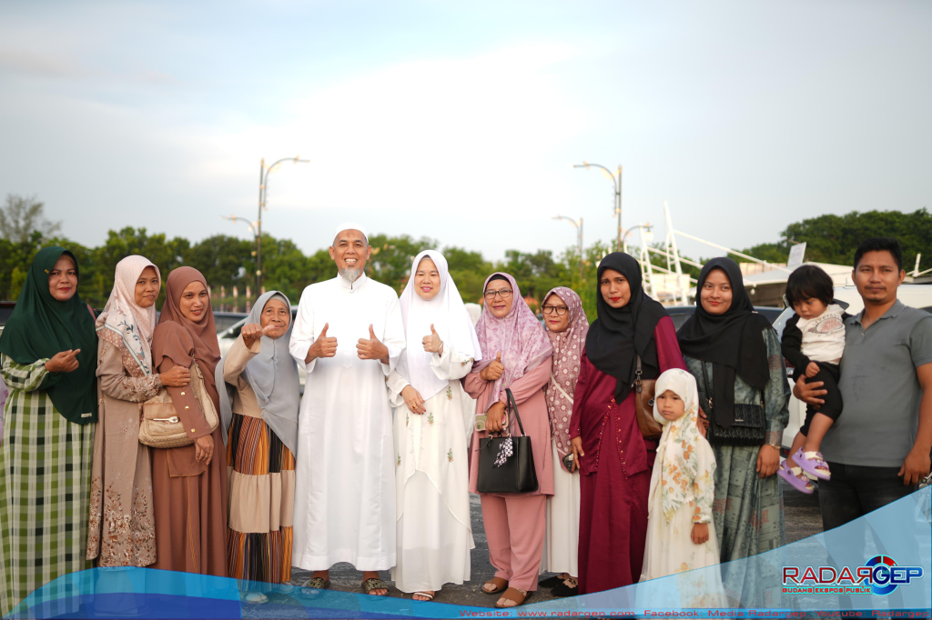 102 Jamaah Umrah Subsidi Pemko Dumai Diberangkatkan ke Tanah Suci